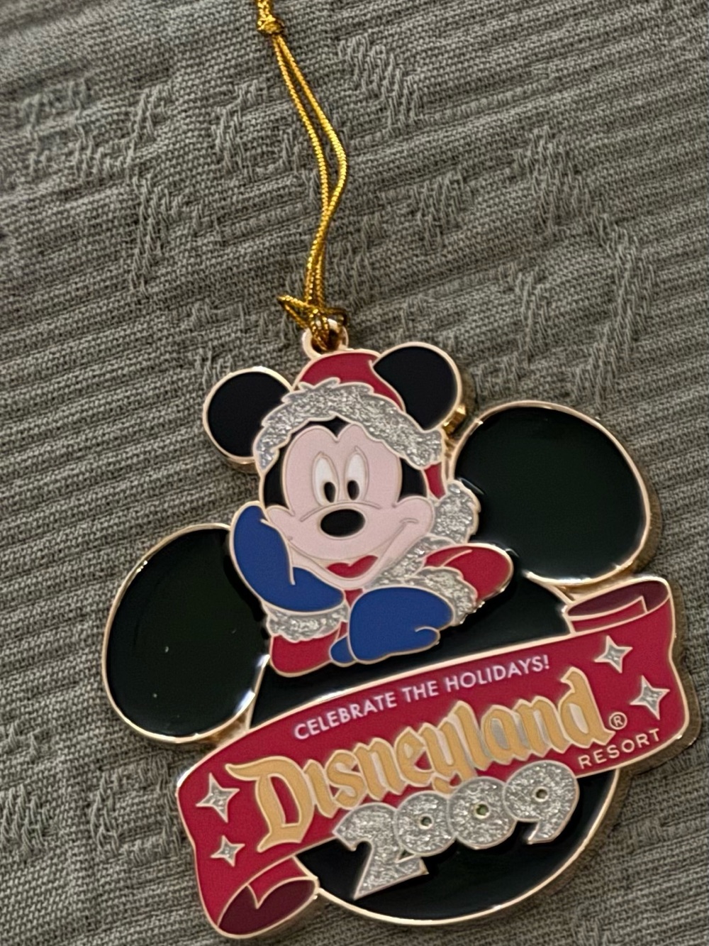 Disney Holiday Ornament Collection - Mickey & Friends 2009-2015 - Picture 8 of 8